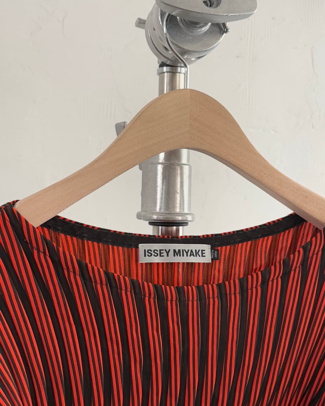 ISSEY MIYAKE 이세이미야케 레드 웨이브 플리츠 블라우스 상품이미지6