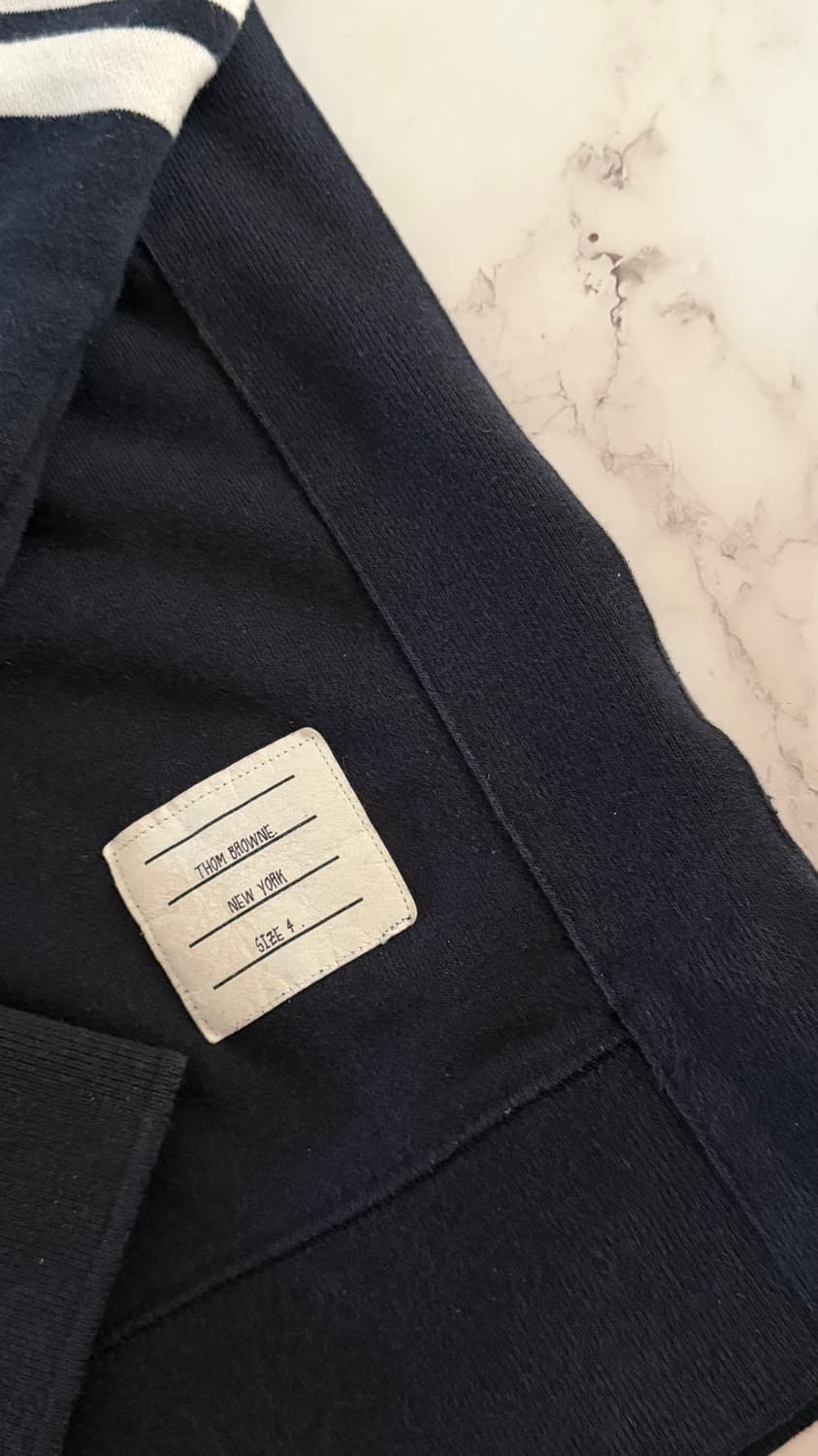 톰브라운 4선완장 맨투맨 4사이즈 상품이미지3