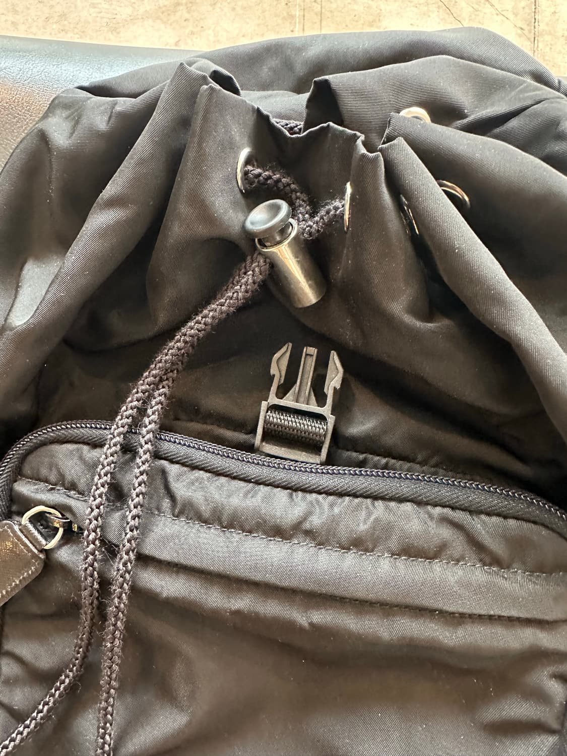 프라다 테수토(포코노) 나일론 백팩 상품이미지7