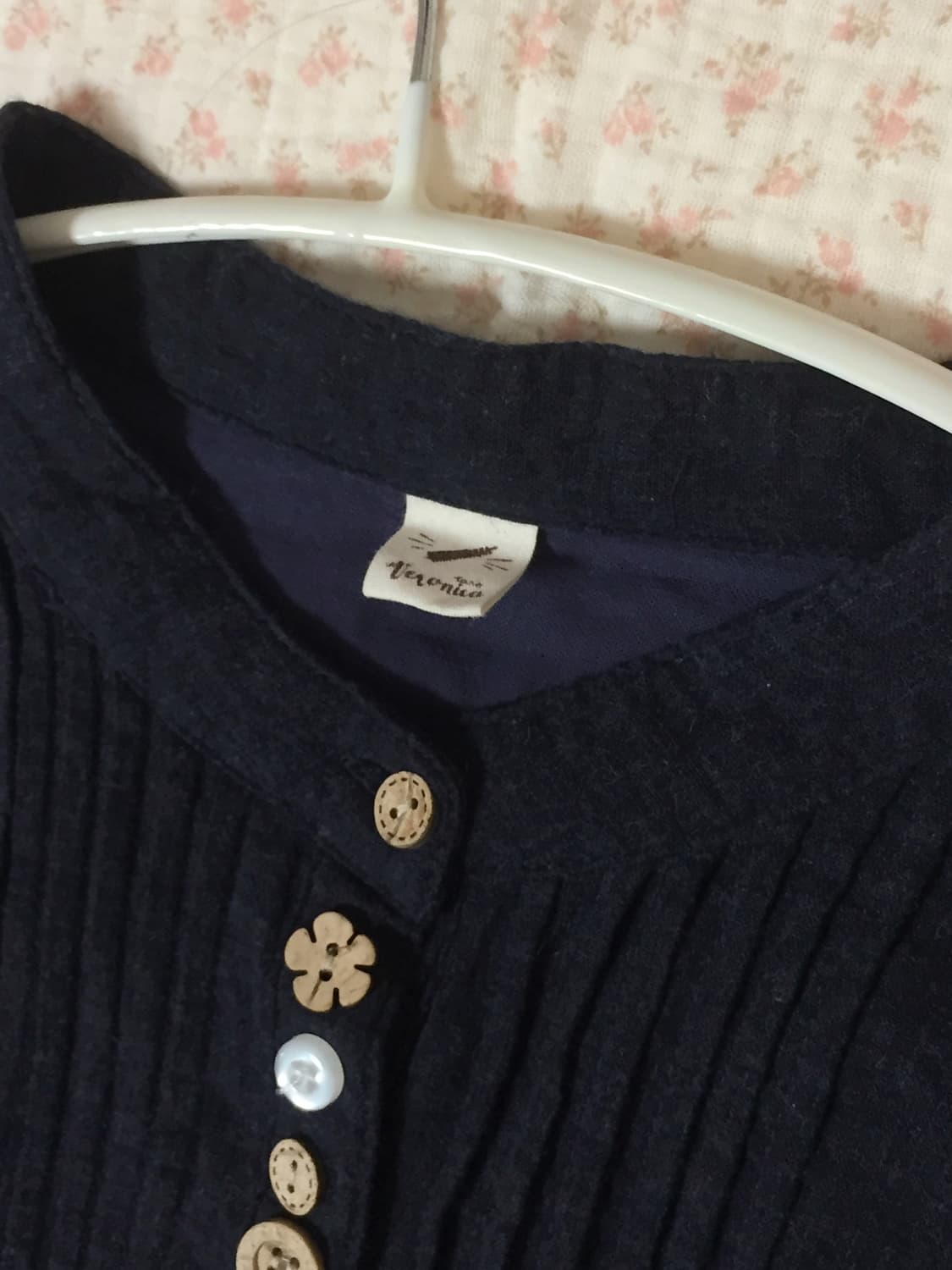 빈티지 모리걸 네이비 우드단추 블라우스 상품이미지3