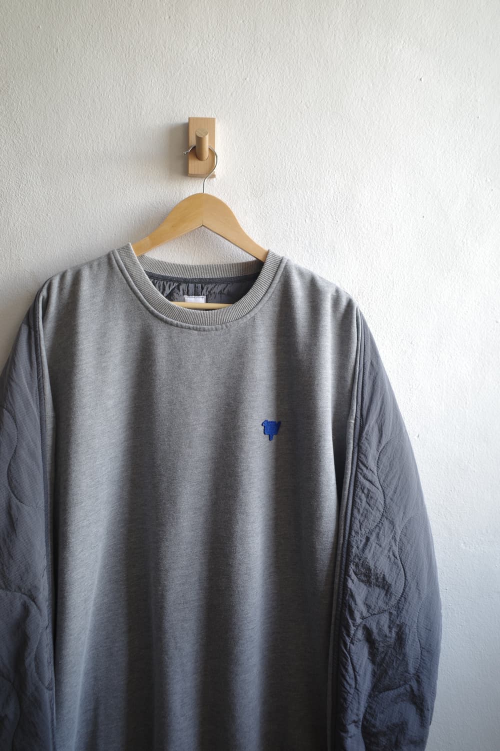 리버레이더스 퀼티드 스웻셔츠 상품이미지2