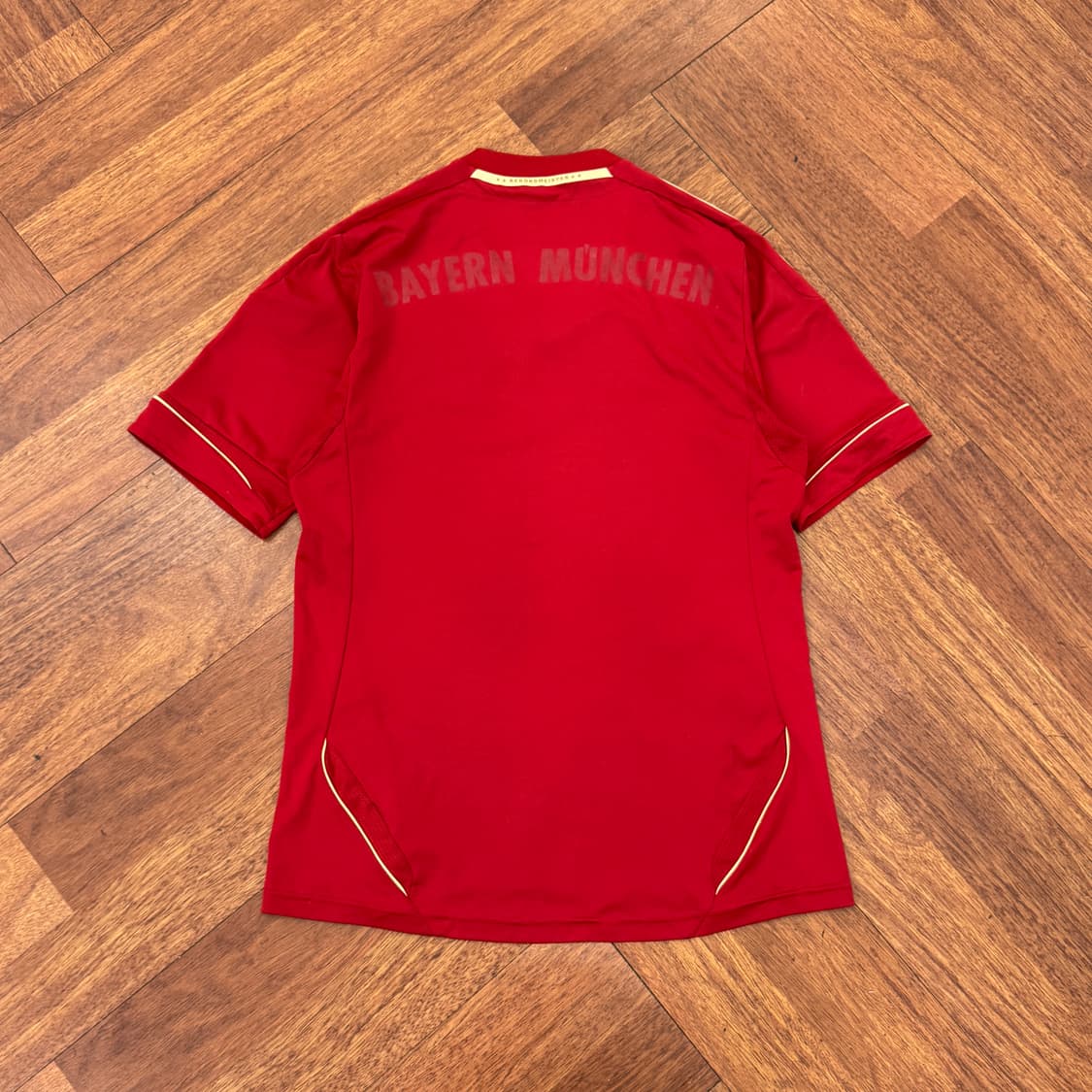 S 아디다스 바이에른뮌헨 11-12시즌 홈 유니폼  상품이미지2