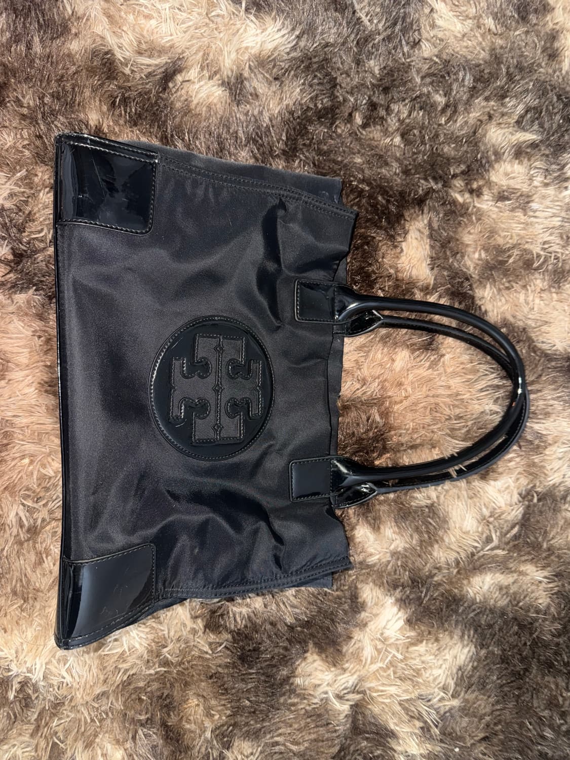 토리버치 엘라 토트백 스몰 사이즈 상품이미지3