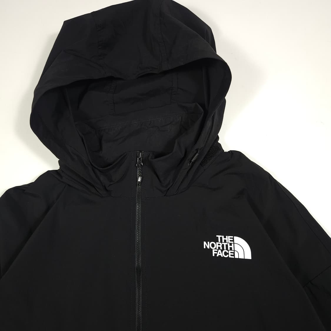 노스페이스 바람막이 블랙 상품이미지2