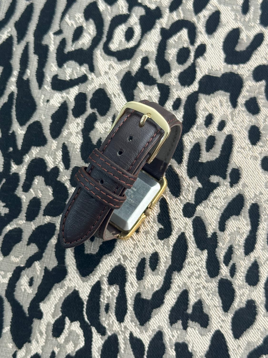 70s 빈티지 세이코 샤리오 골드 쿼츠 희귀 상품이미지6