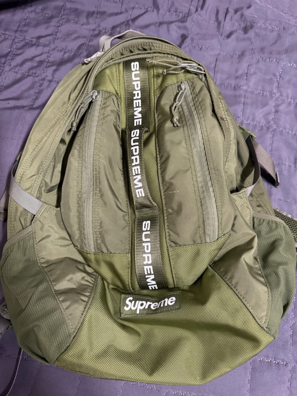 슈프림 백팩 올리브 22FW 상품이미지1