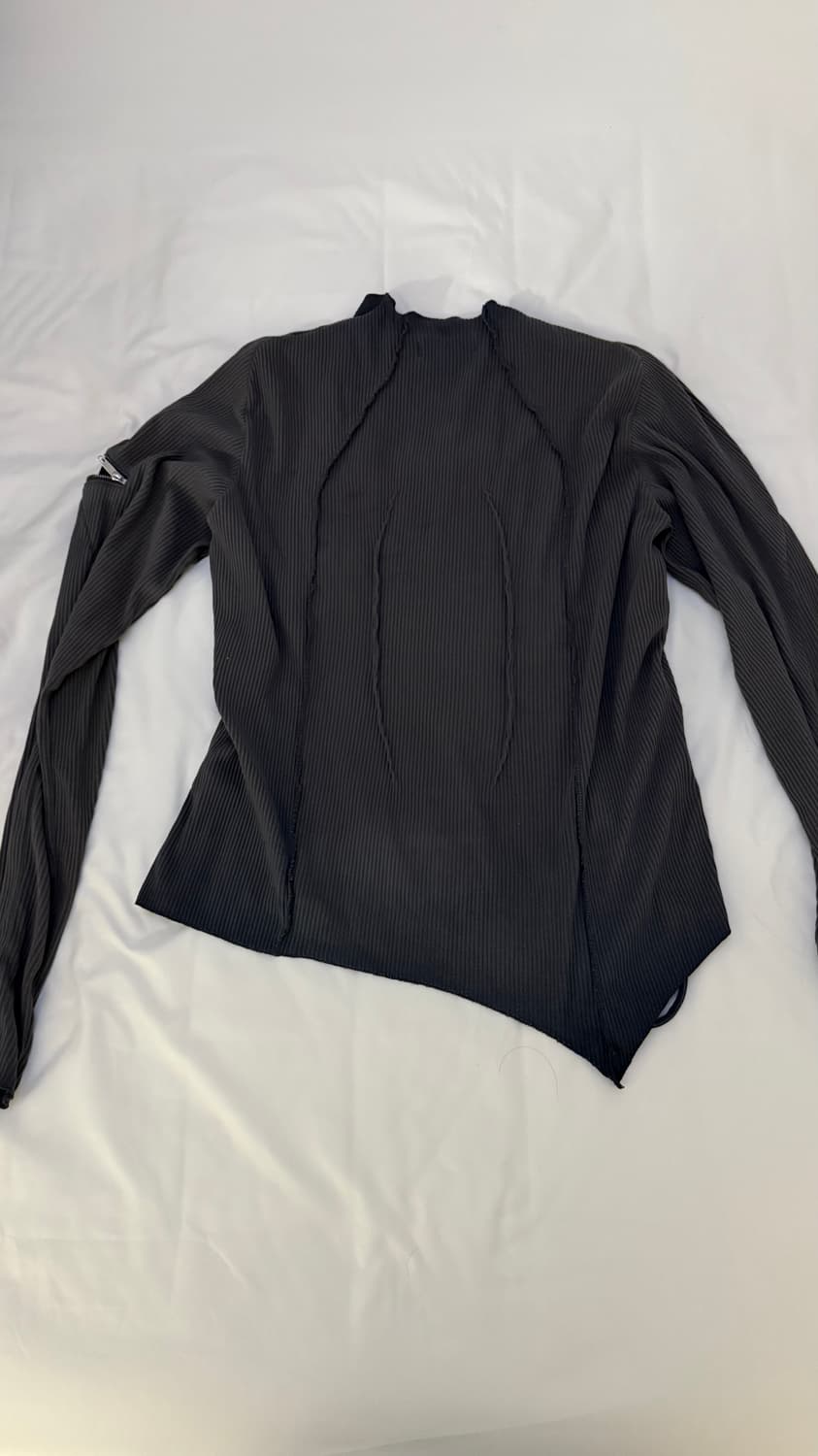 코스트 퍼 킬로 니트탑 그레이 색상 jersey knit top grey 상품이미지3