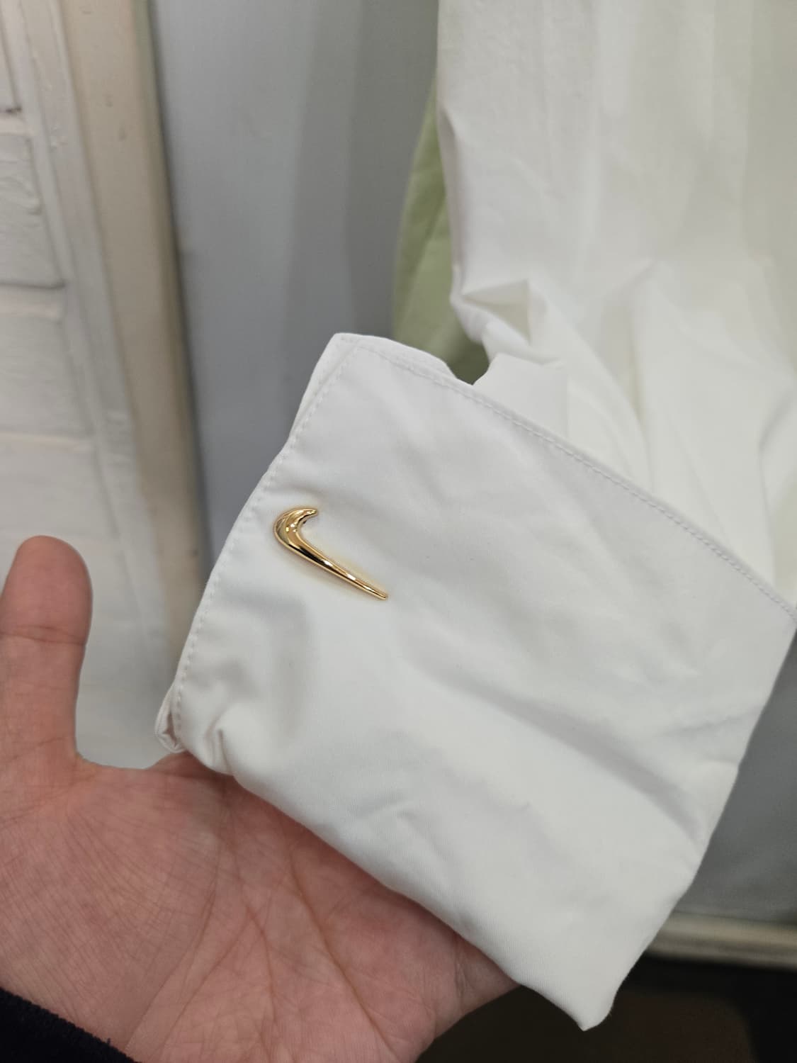 XS,85)) NIKE 나이키 후드티셔츠! 팔 셔츠재질! 금장로고! 추천 상품이미지2