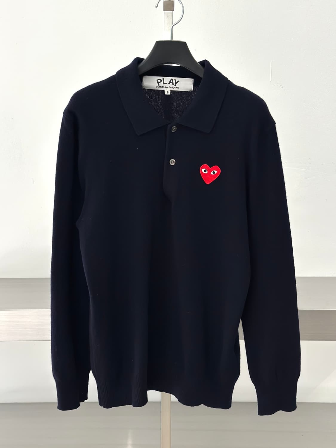 꼼데가르송 레드와펜 네이비 울 카라 니트  상품이미지4