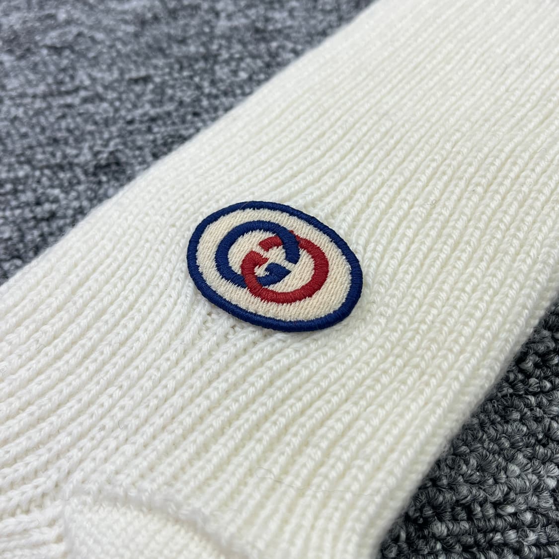 새상품 구찌 양말 인터로킹 G 웹 울 양말 화이트 상품이미지7