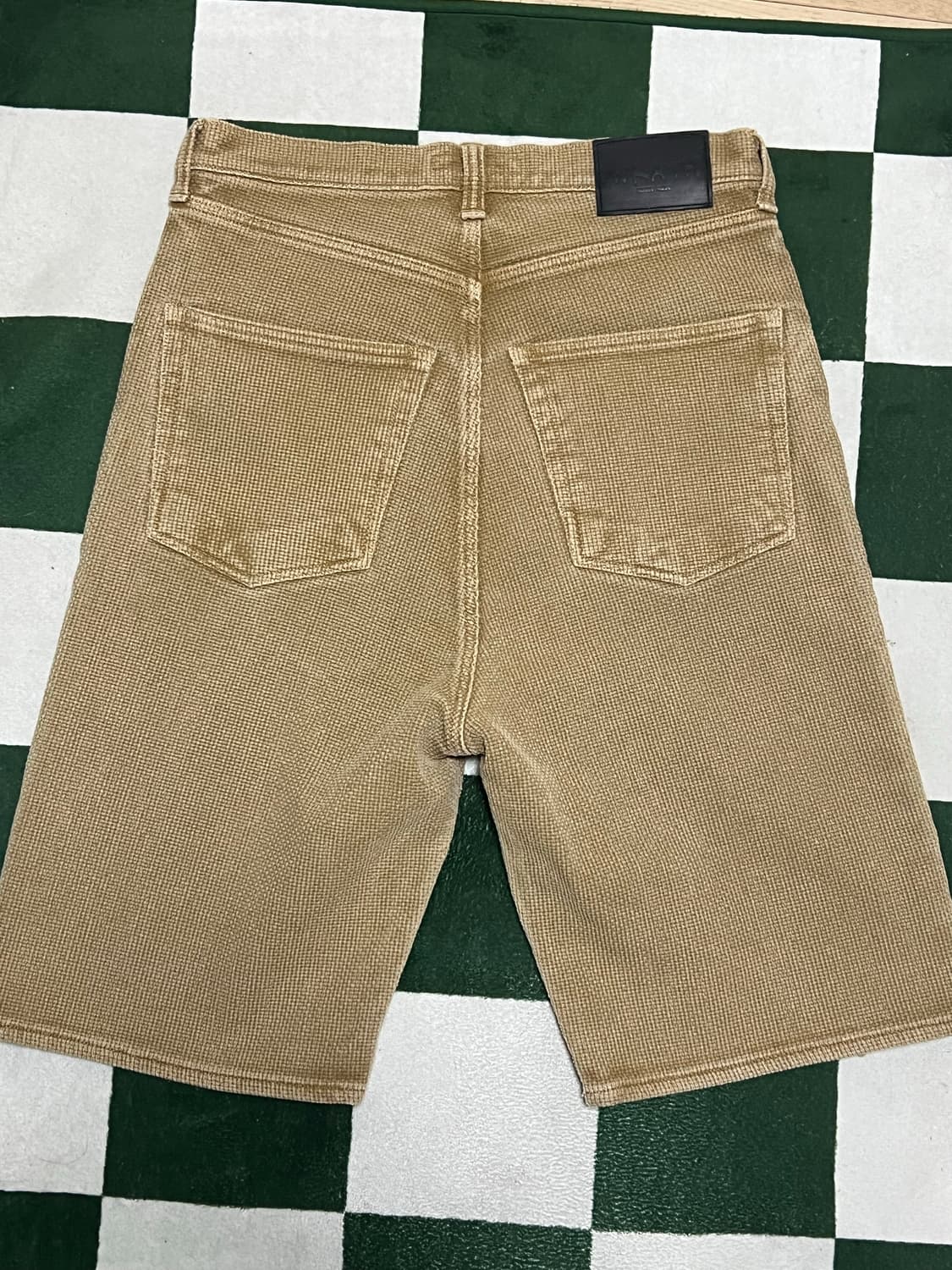 뤠쓰 사시코 쇼츠 카멜 상품이미지2