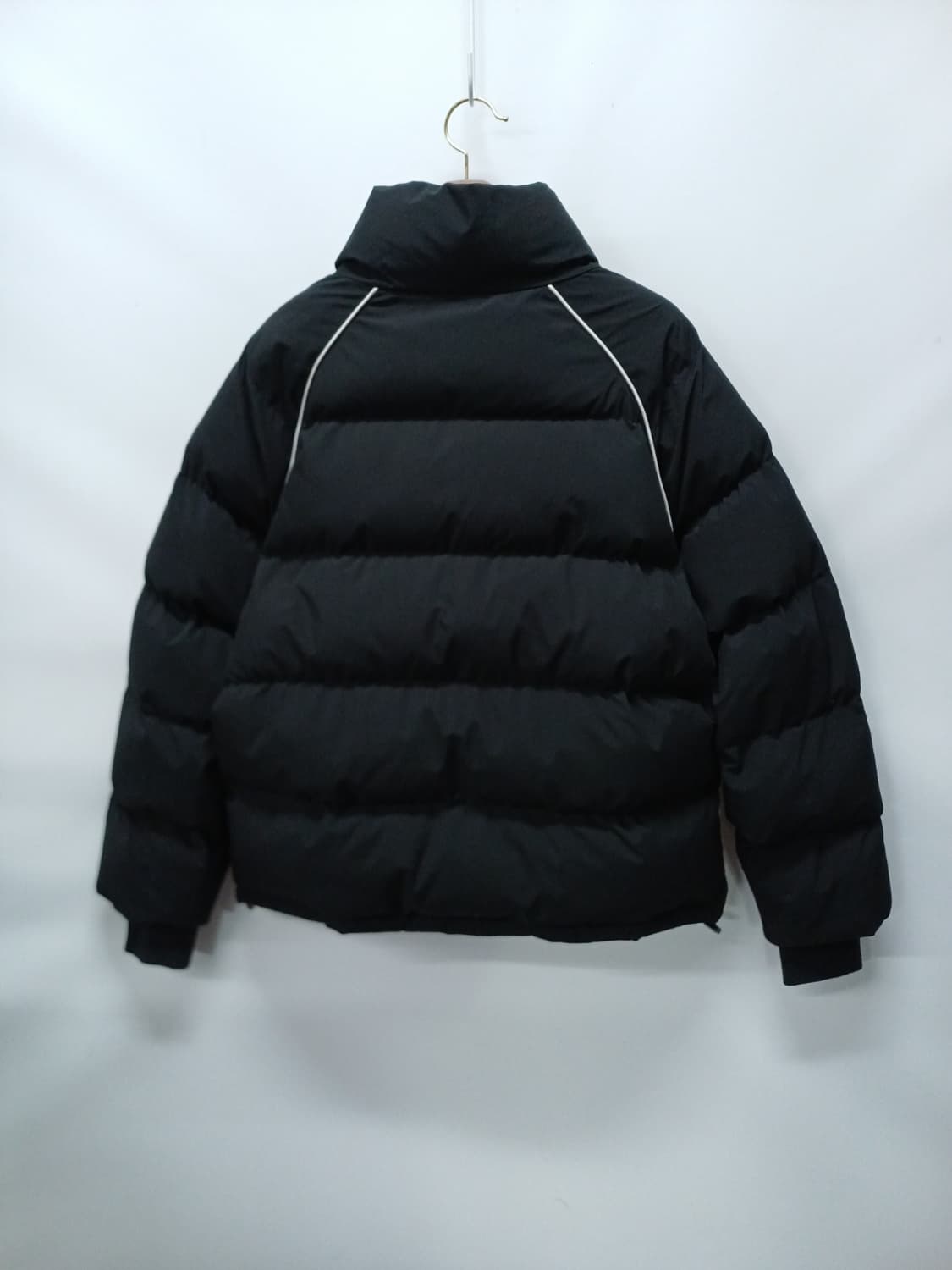 FCMM 파이핑 블랙 숏패딩 (M 95~100) 상품이미지2