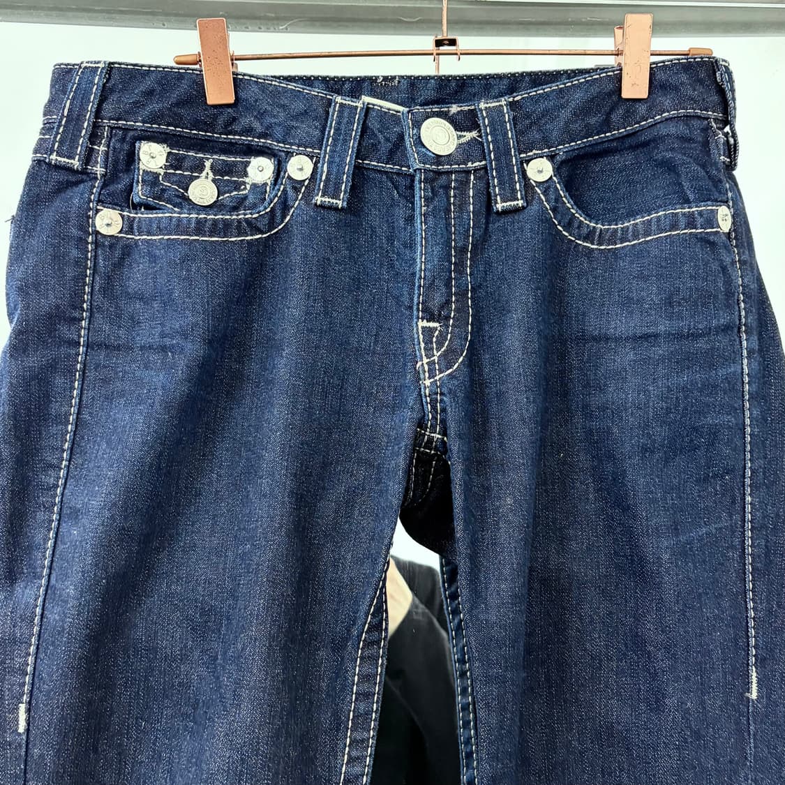 트루릴리전 부츠컷 데님 팬츠 상품이미지7