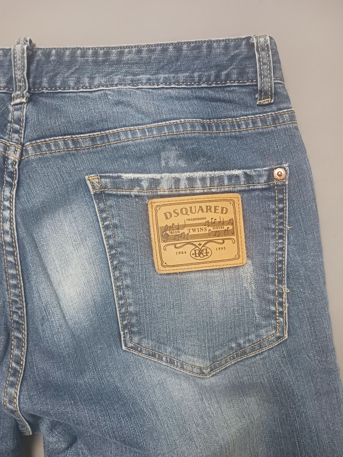 [32] 디스퀘어드2 더티페인트 슬림진 청바지 상품이미지9