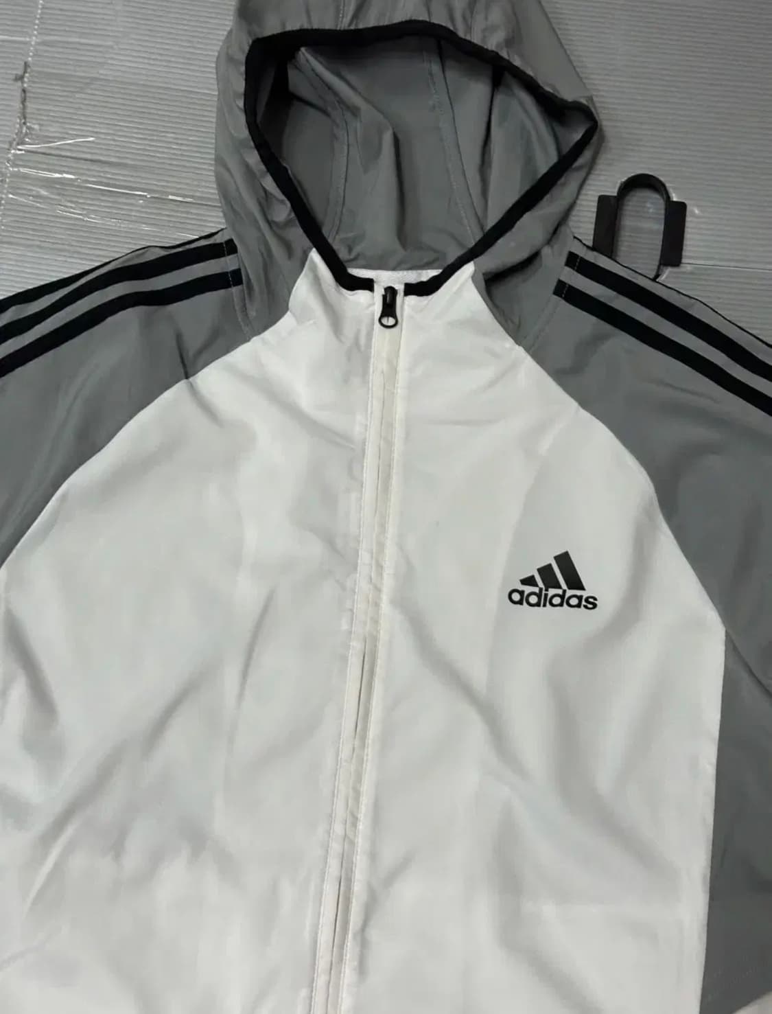아디다스 바람막이 자켓 화이트 그레이 L 상품이미지2