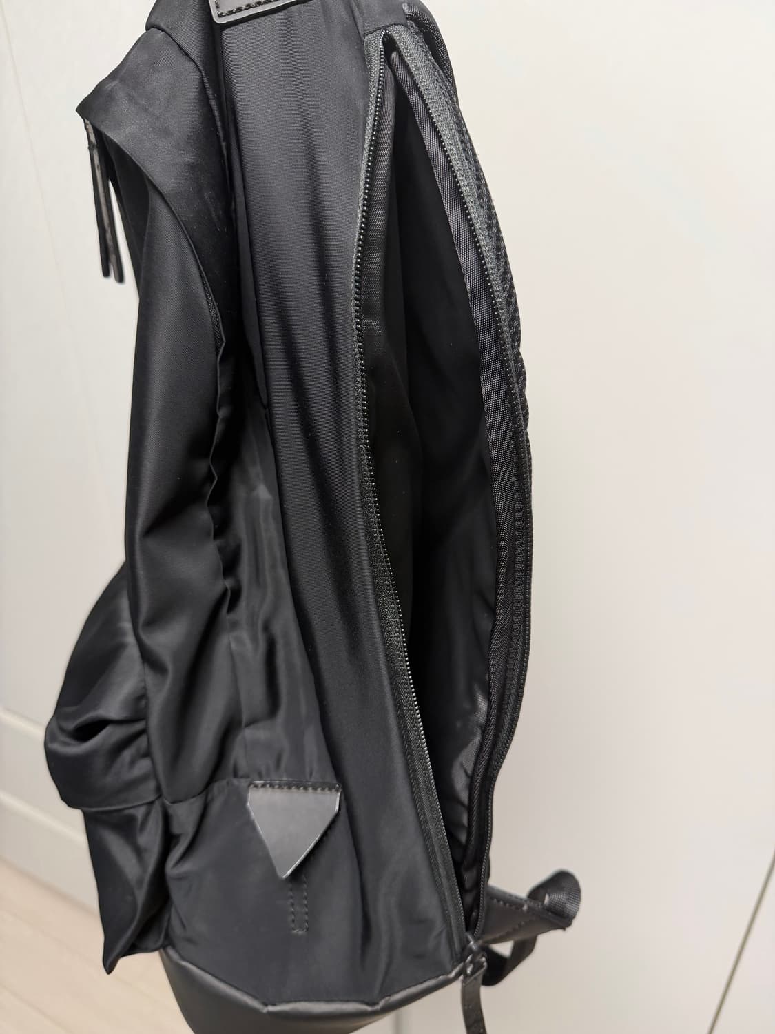 Y3 백팩 블랙 상품이미지4