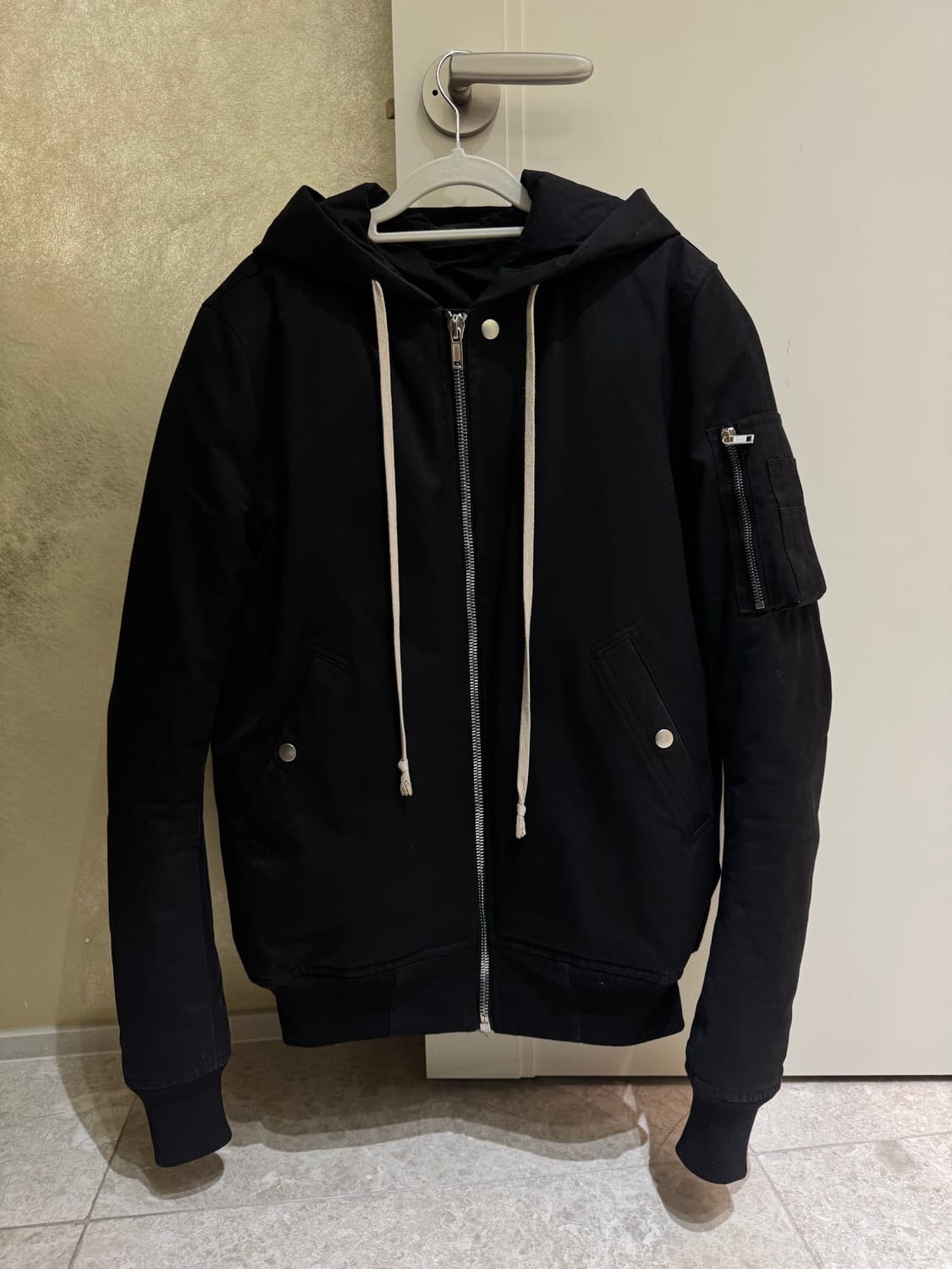 릭오웬스 17FW 구스다운 MA-1 후드 플라이트 봄버 상품이미지1