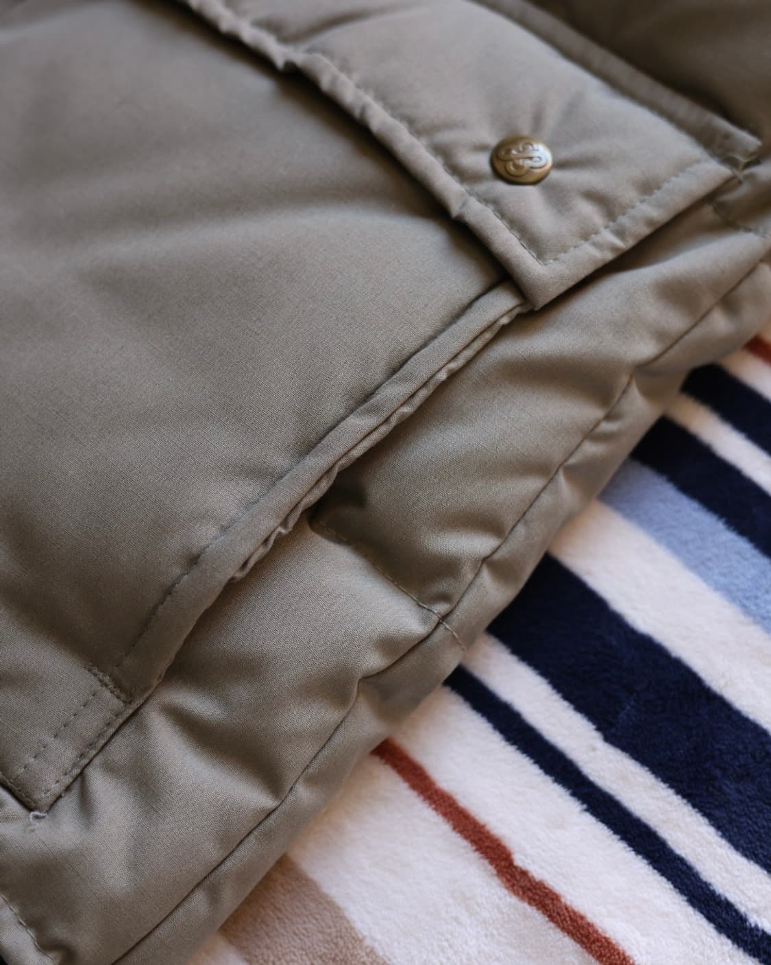 에디바우어 70s 카라코람 다운 베스트 상품이미지6