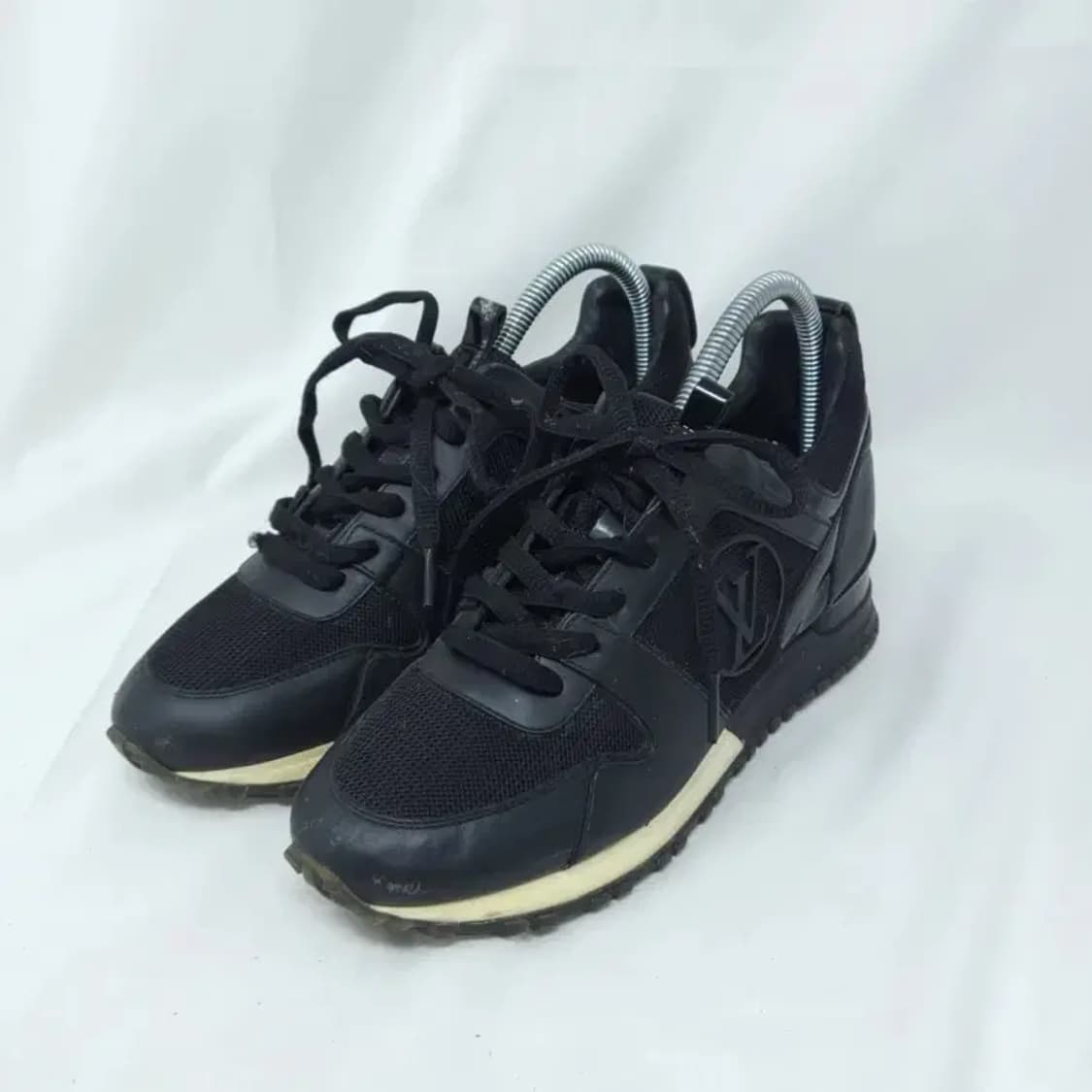 루이비통 스니커즈 블랙 230mm 정품 상품이미지2
