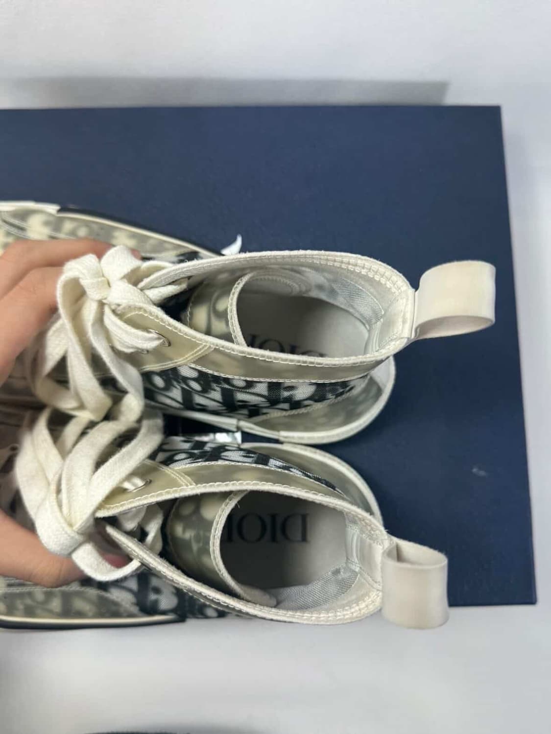 디올 오블리크 스니커즈 하이탑 b23 상품이미지8
