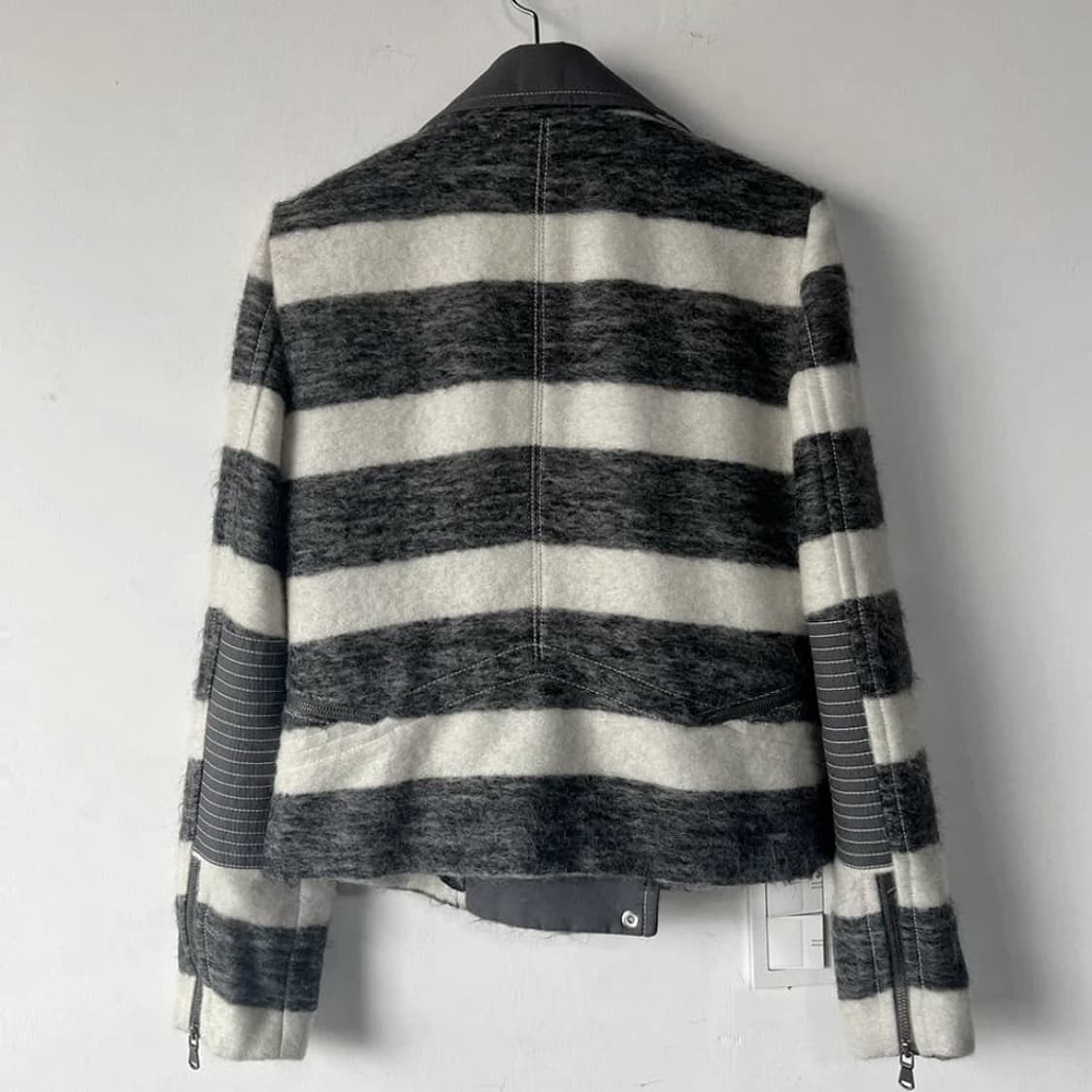 마크제이콥스 알파카 울 집업 자켓 상품이미지5