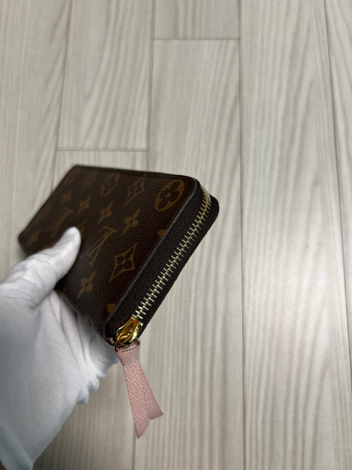 루이비통 모노그램 클레망스 지퍼 장지갑 상품이미지8