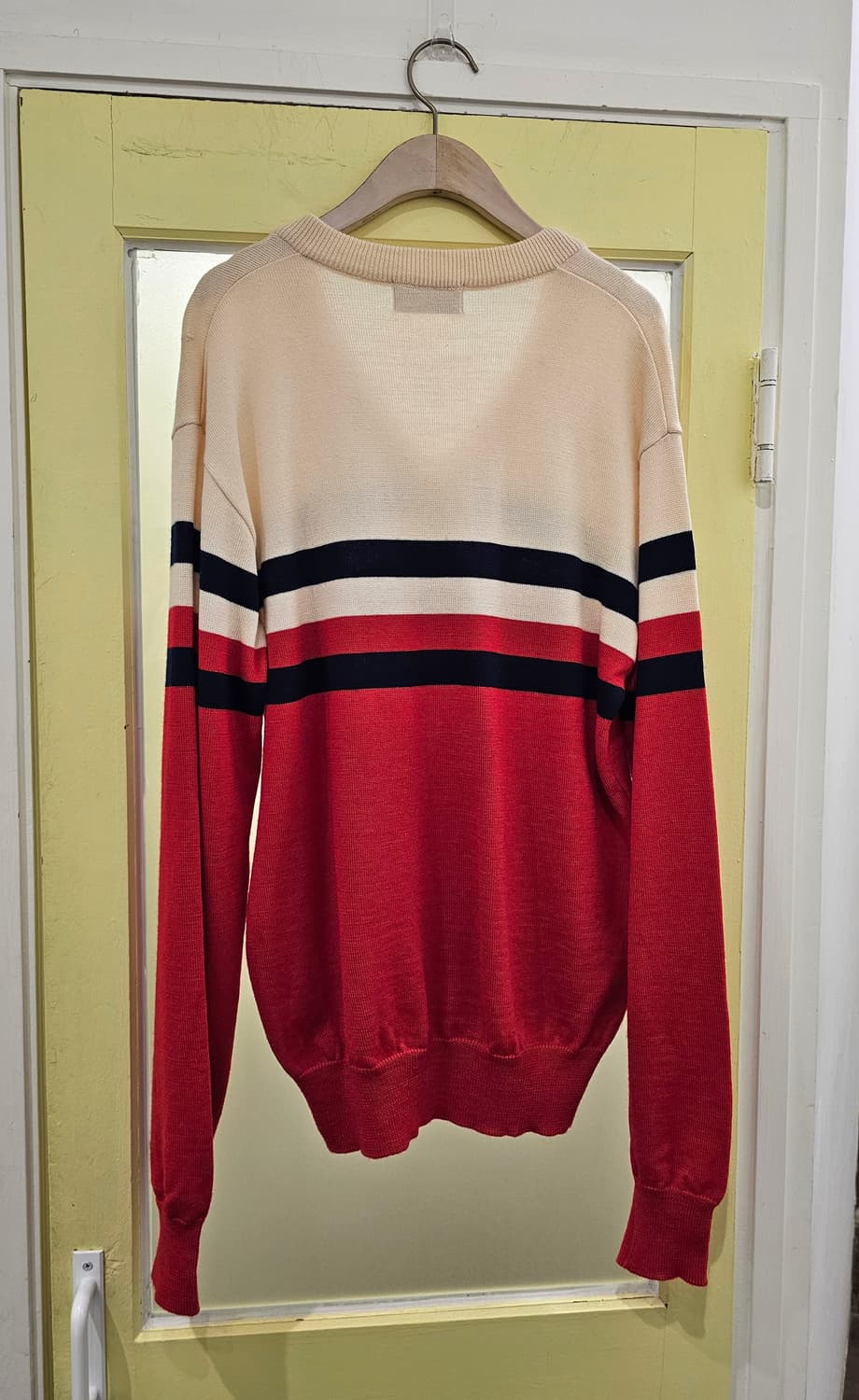 Munsingwear V넥 레드 스트라이프 니트 상품이미지4