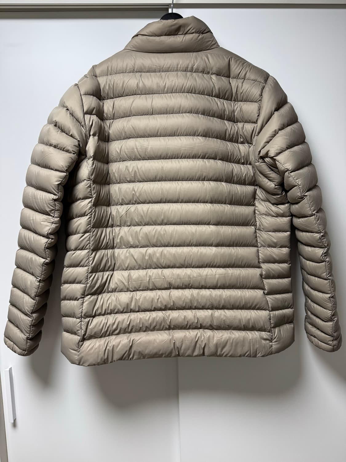 파타고니아 경량 패딩 L사이즈 판매 상품이미지2