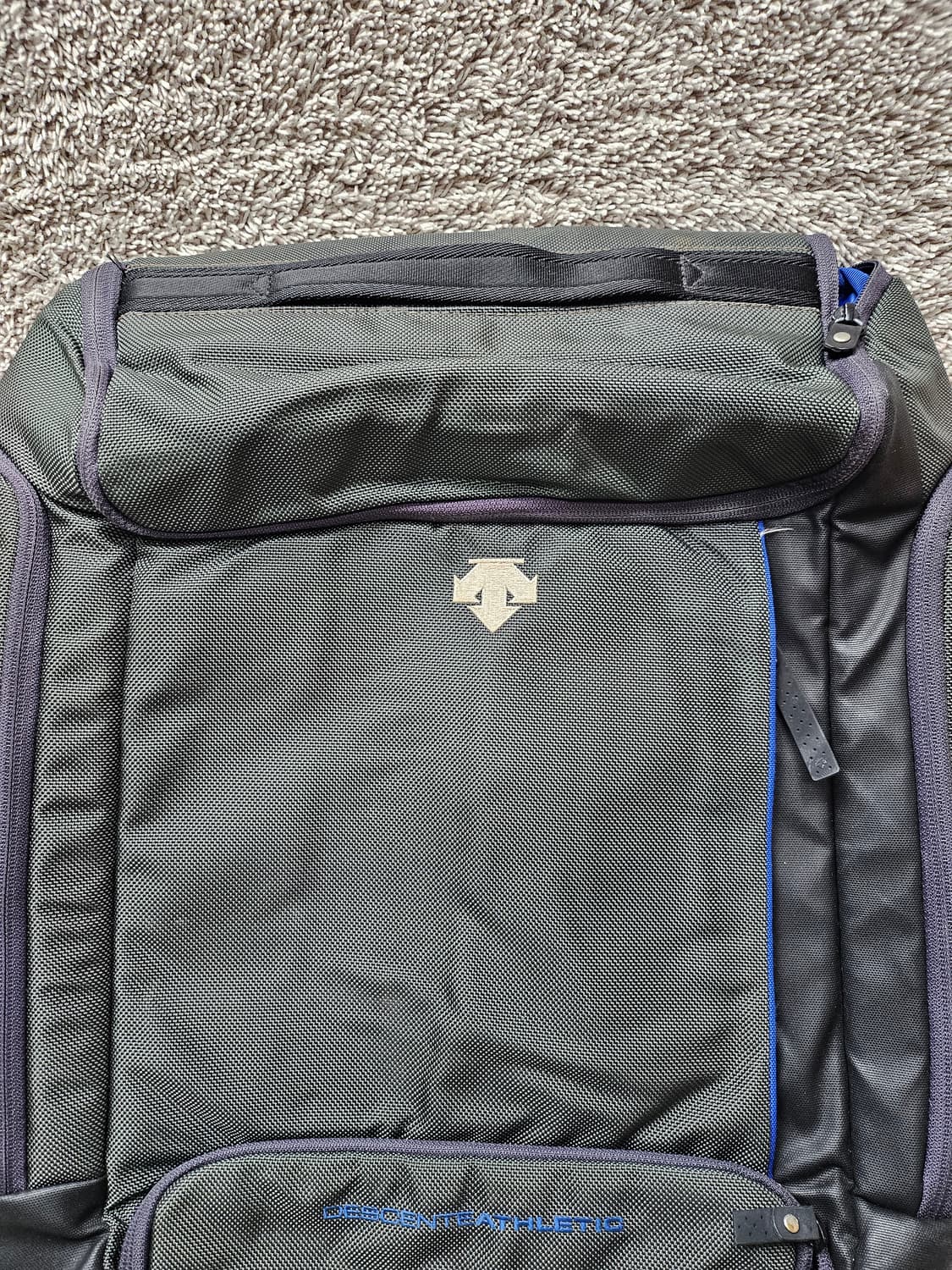 데상트 애슬레틱 스퀘어 백팩 상품이미지6