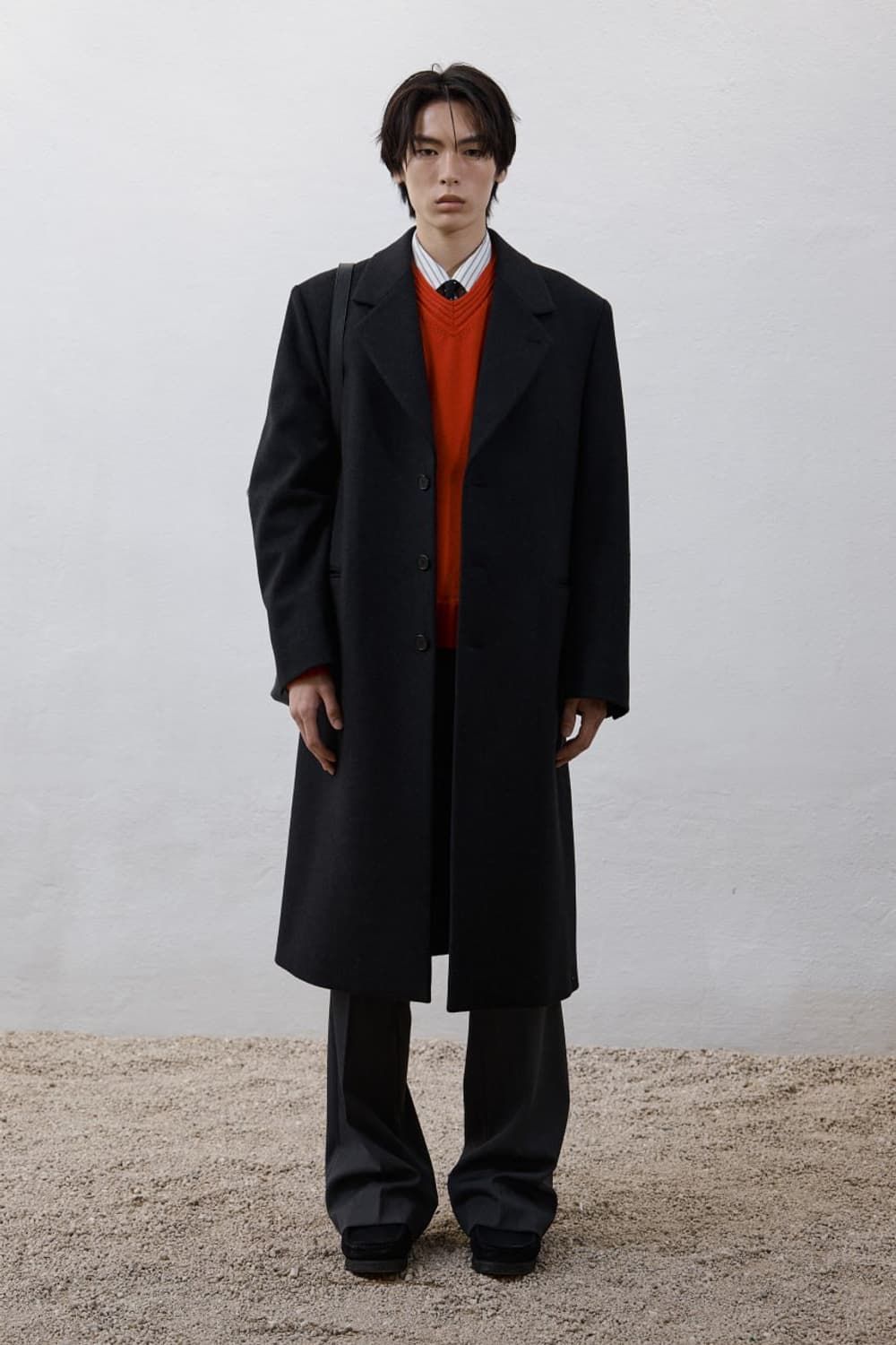 유스 / 25FW 레더 트림 체스터필드 코트 / L

 상품이미지2