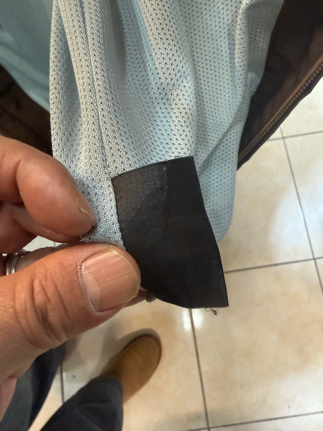 48/100 정품 프라다 고어텍스 후드자켓 팝니다 상품이미지6