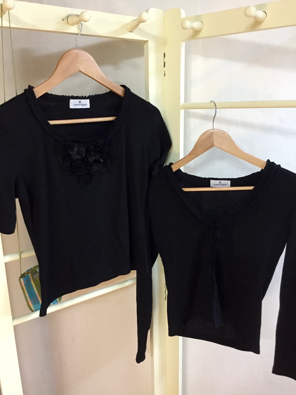 courreges 블랙 코사지 반팔&가디건 set 상품이미지1