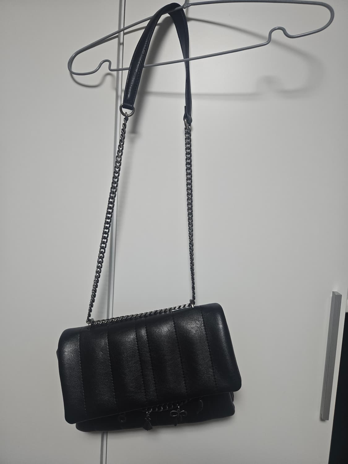 자라 참 퀼링 숄더크로스백 상품이미지1