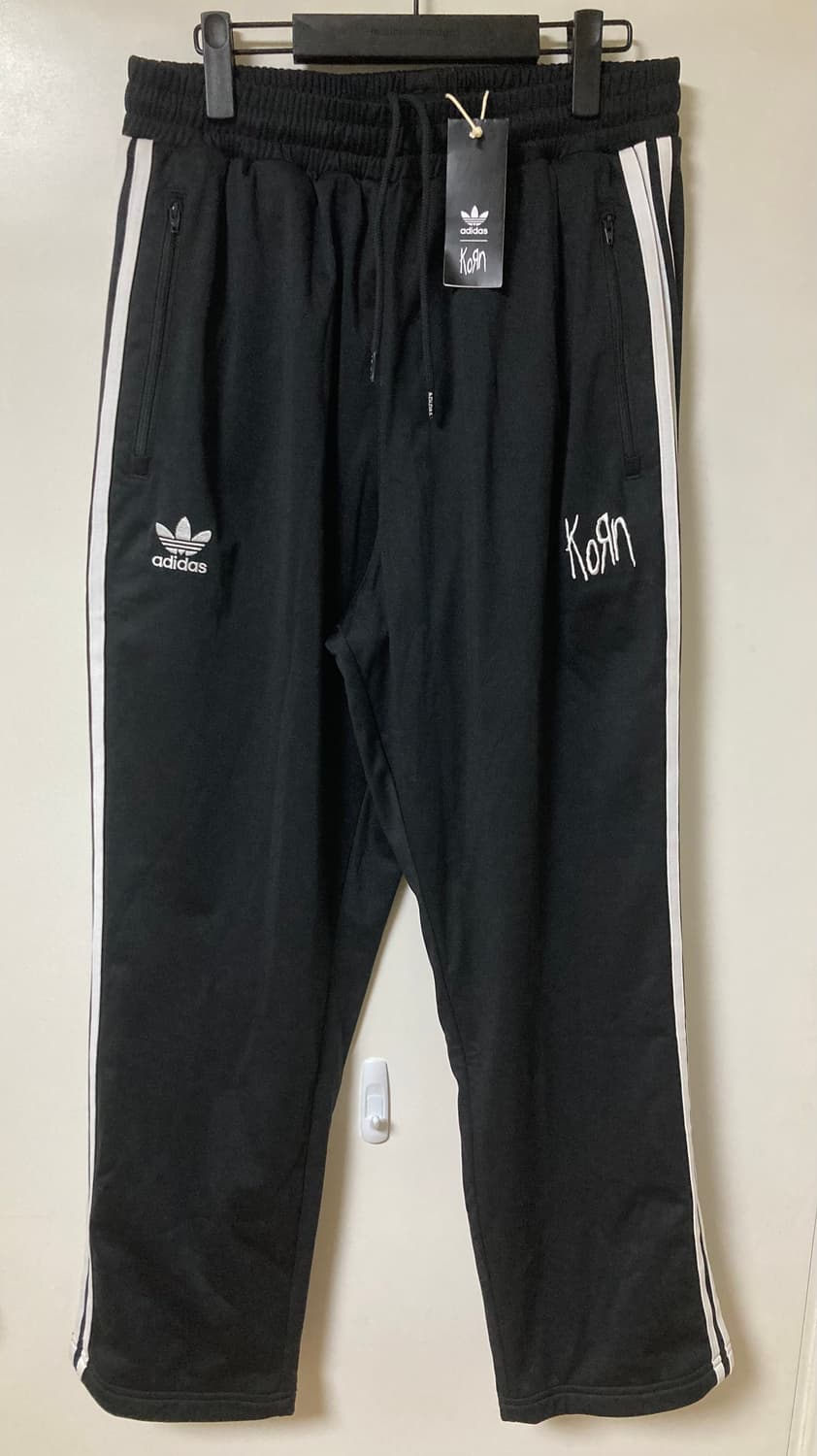 아디다스 x 콘 트랙 팬츠 블랙 상품이미지1