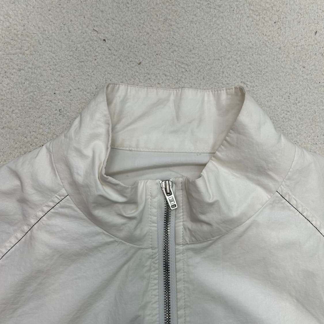 마뗑킴 로고 코팅 점퍼 아이보리 F 상품이미지2