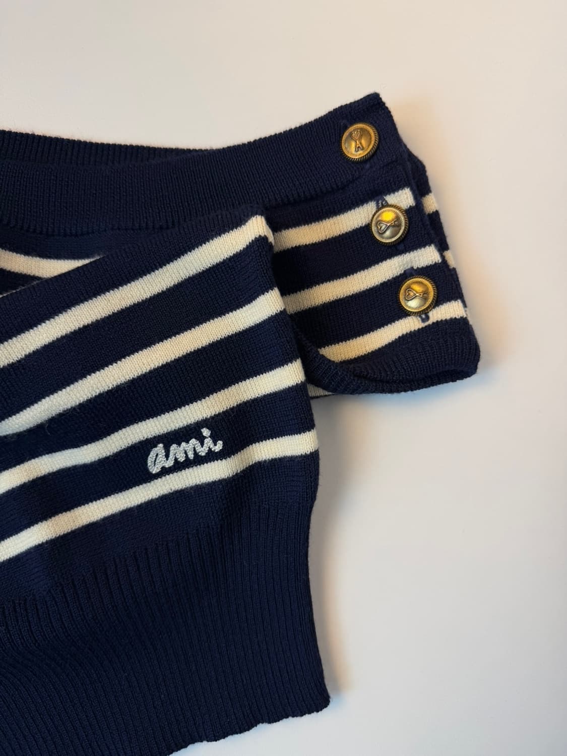 아미 스트라이프 오프 숄더 슬리브리스 상품이미지1