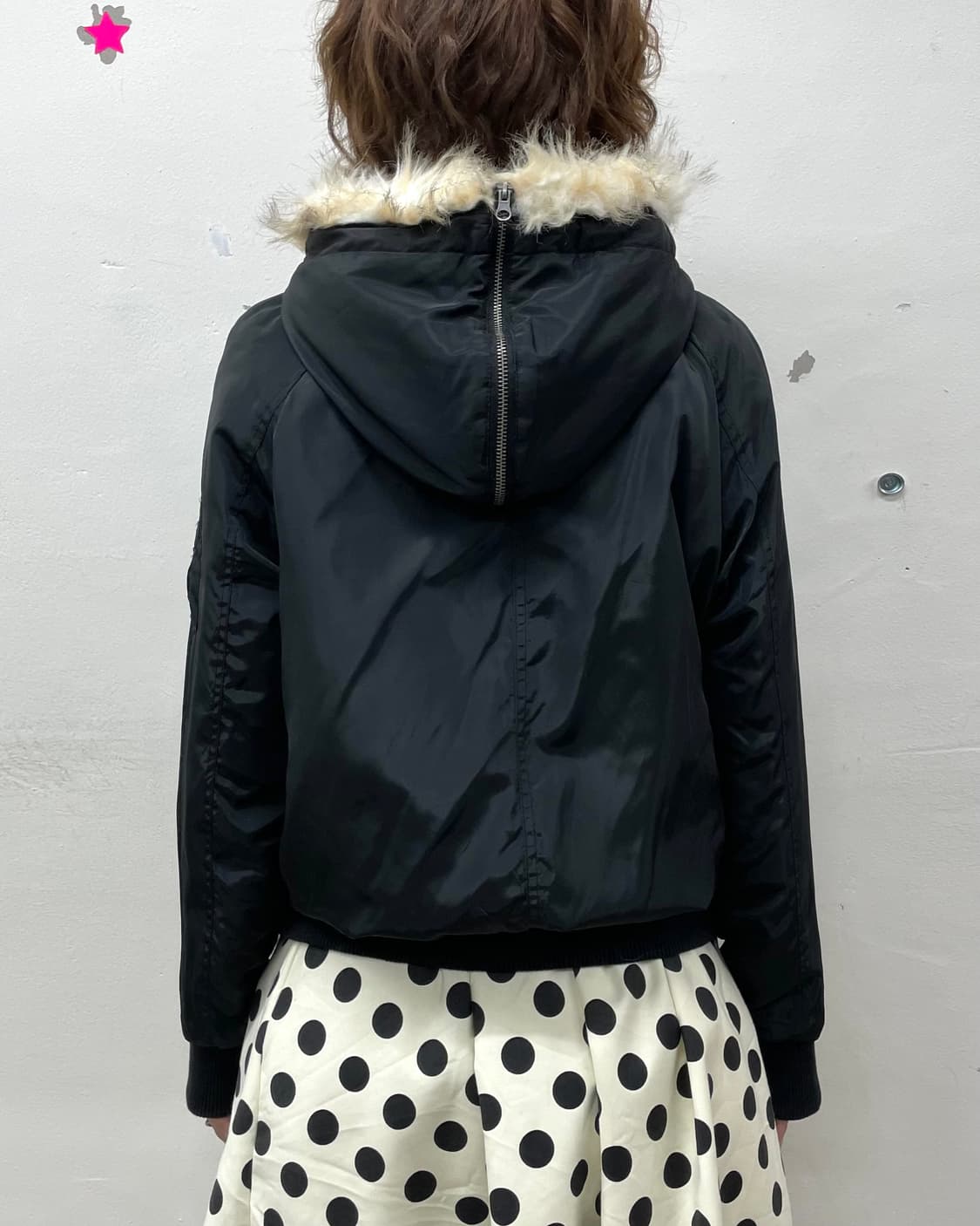  n2b Glossy Black Padded Jumper  상품이미지4