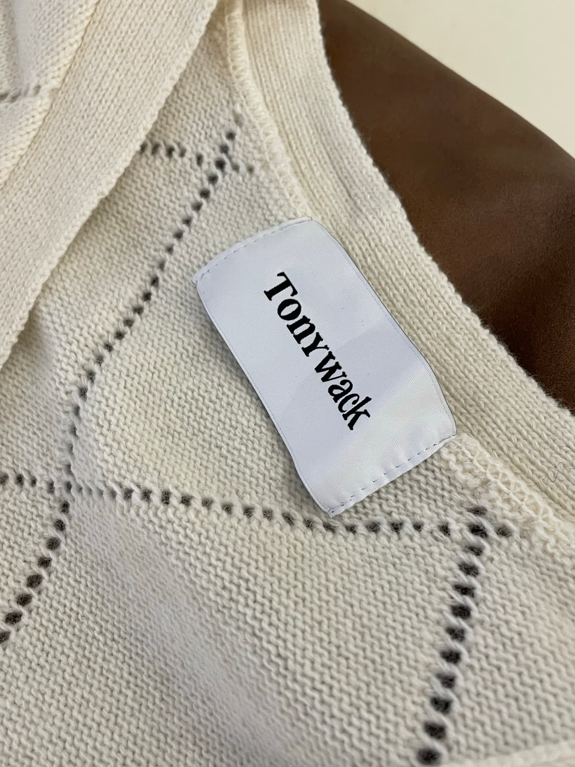 TONYWACK 토니웩 펀칭 아가일 가디건 상품이미지7