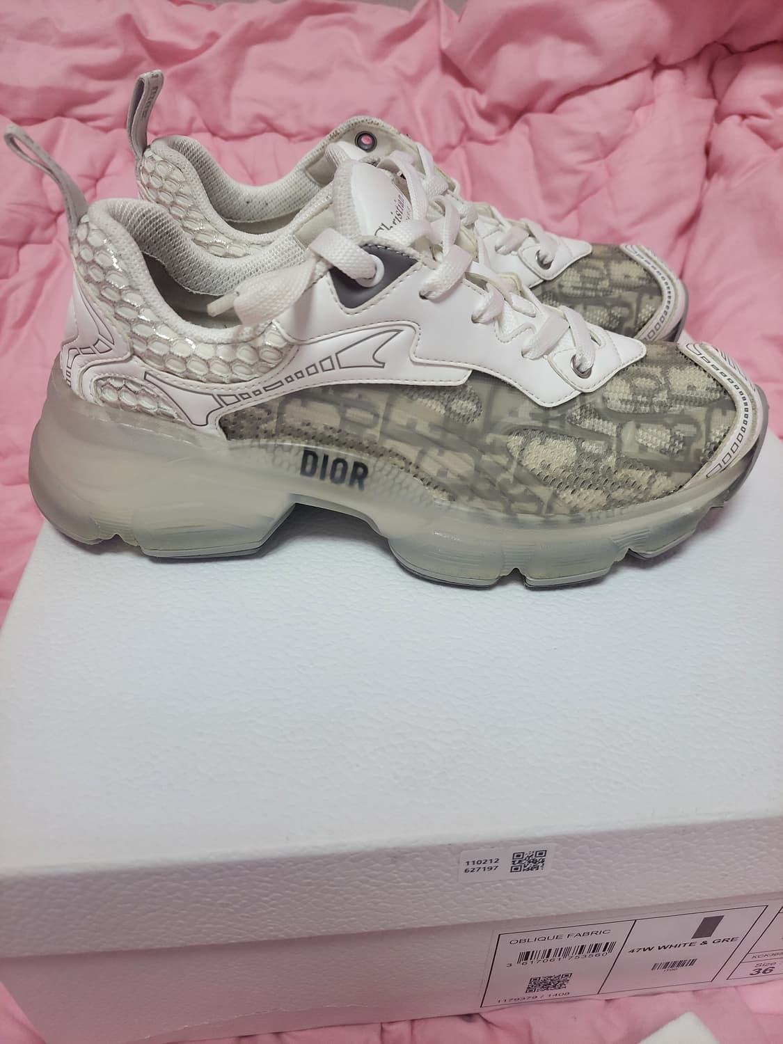 정품)급처명품세탁완료상태좋음!디올 바이브 스니커즈 별모양 밑창보강 운동화 상품이미지6