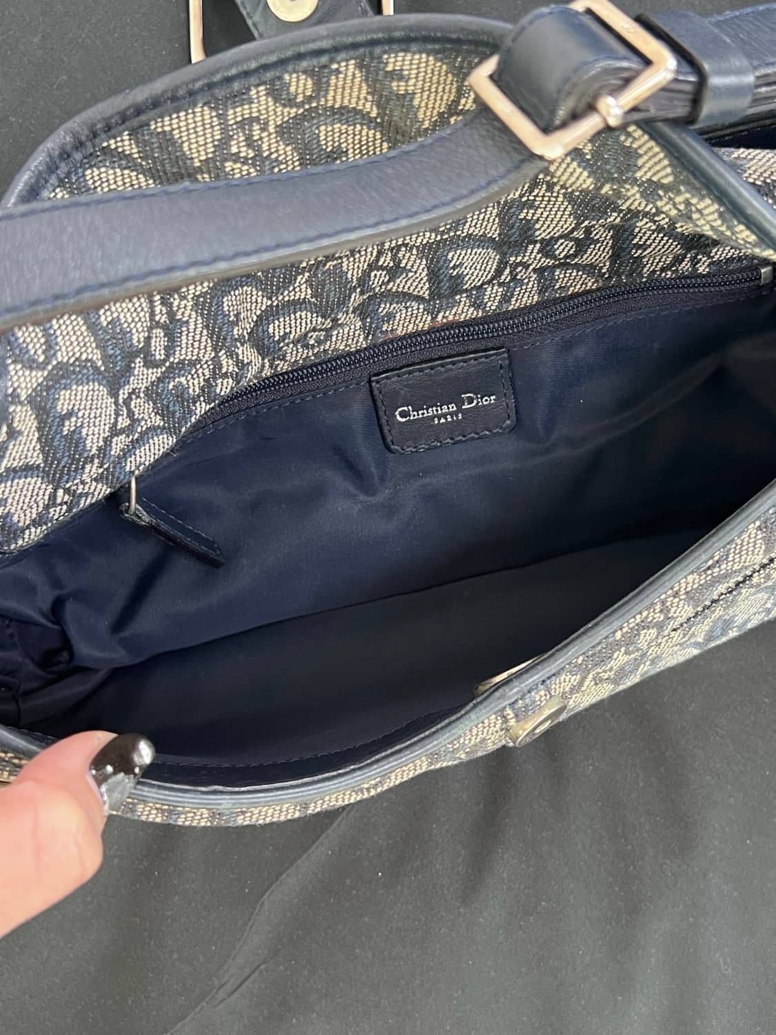 디올 오블리크 D참 바게트백 상품이미지8