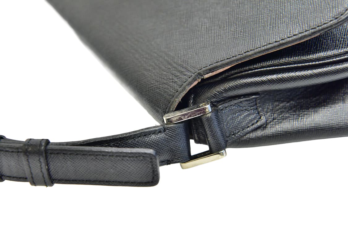 버버리 레더 숄더백(정품) 상품이미지7