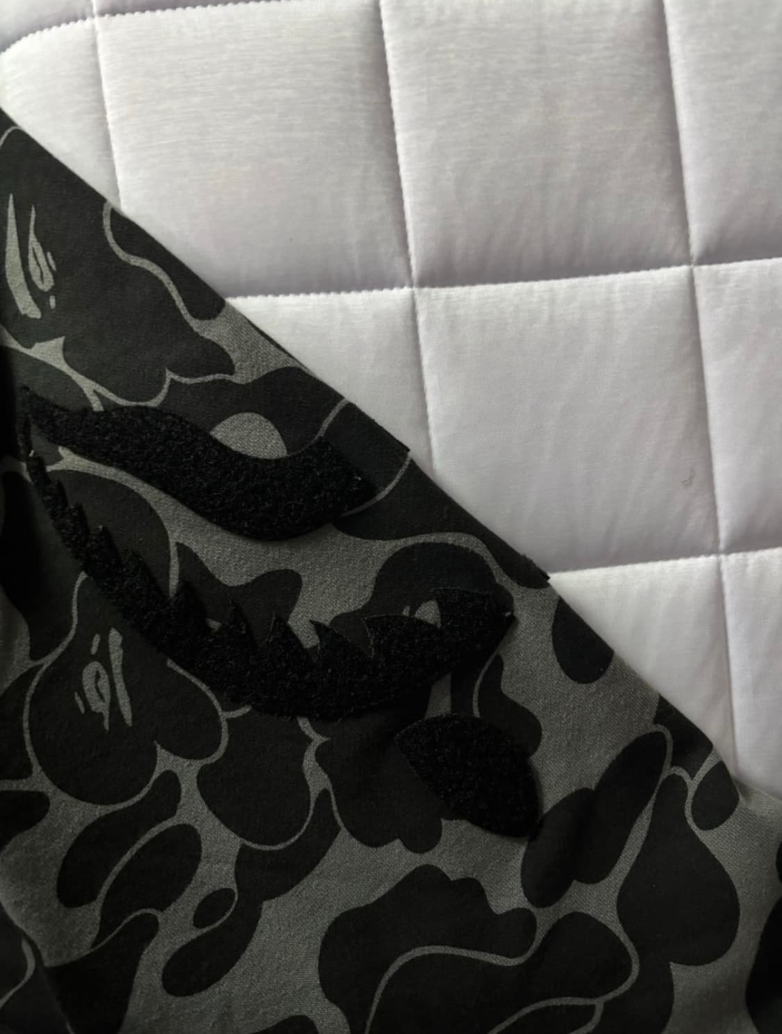 (bape)베이프 디태처블 샤크후드 XL 상품이미지7