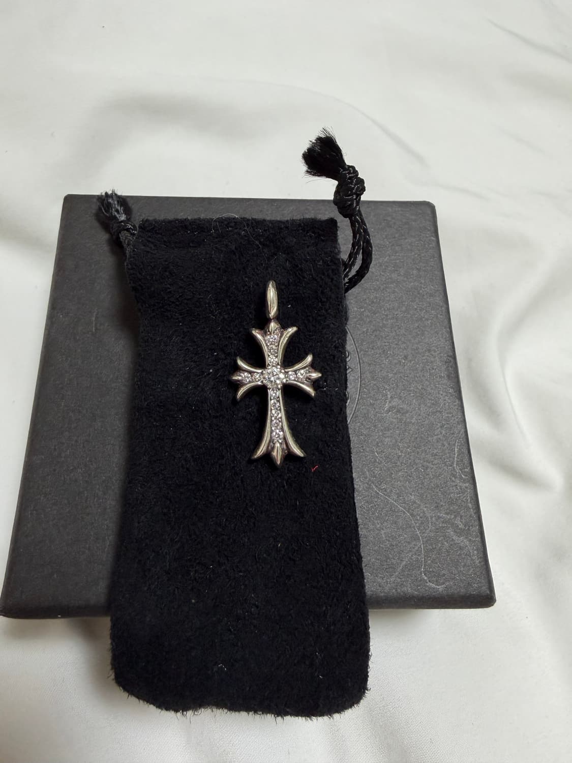 크롬하츠 타이니 크로스 풀파베 상품이미지2