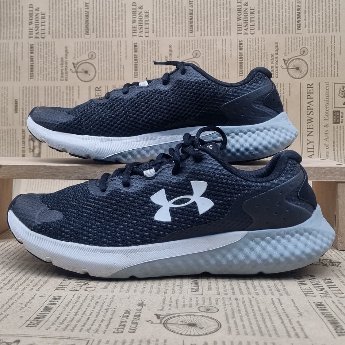 언더아머 챠지드 로고3 남성운동화280 상품이미지1