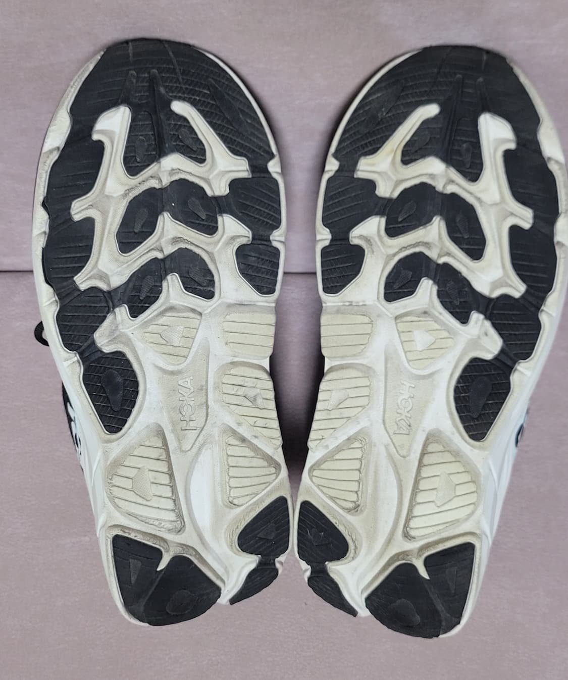 HOKA 호카 클리프톤 10 런닝화
 상품이미지6