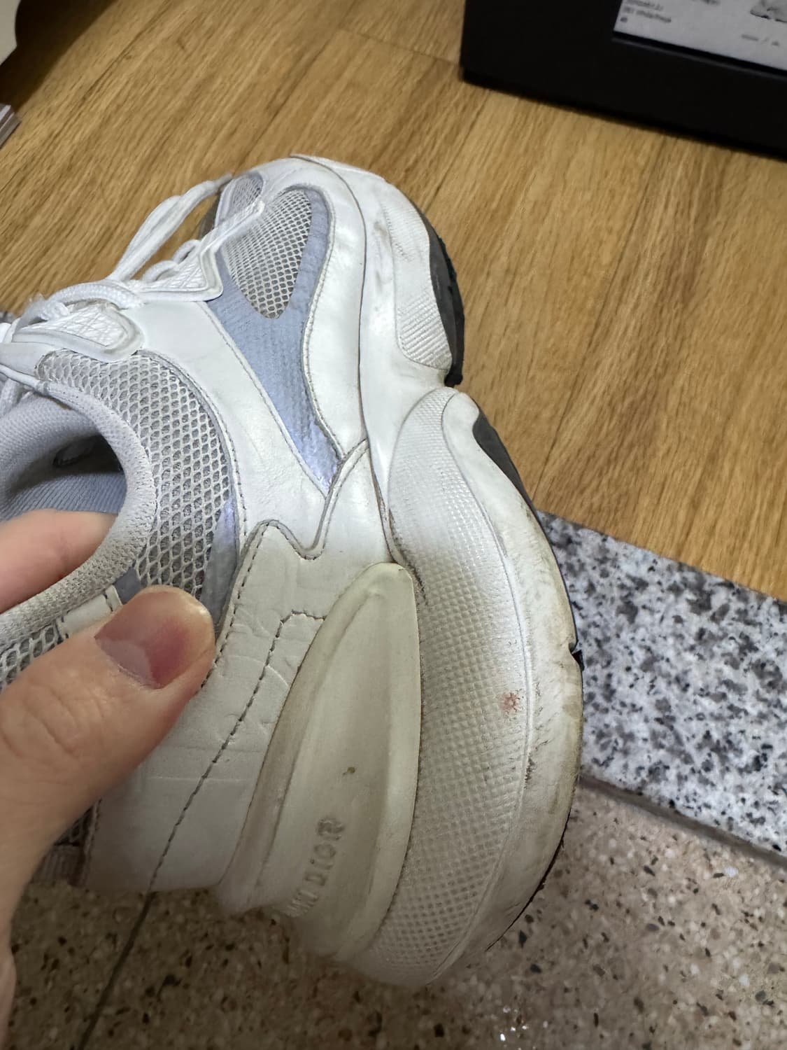 [40] 디올 b24 상품이미지10