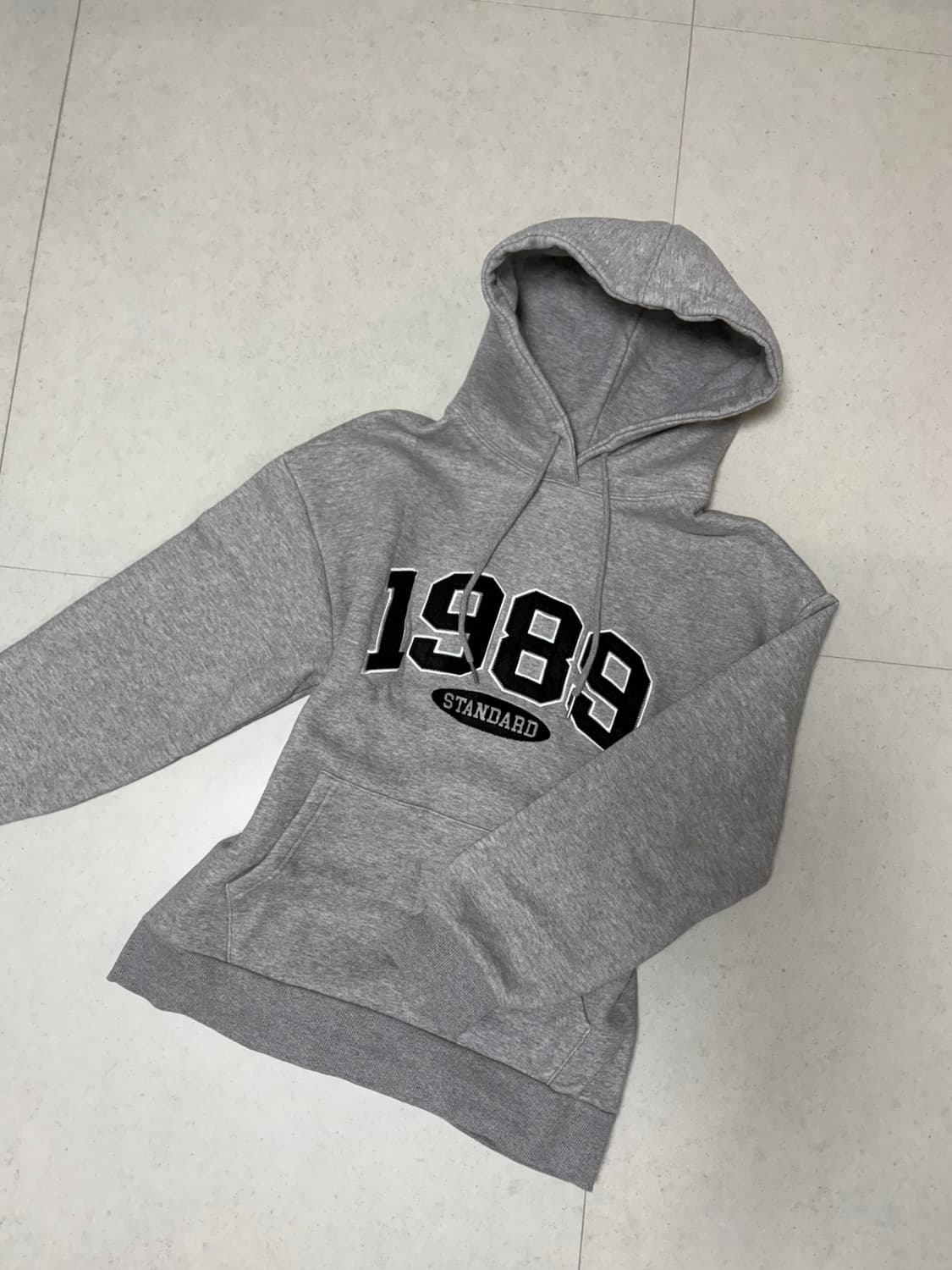 1989 Standard 후드티 상품이미지1