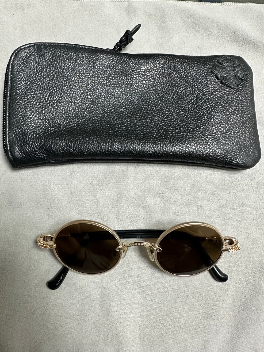 크롬하츠 울피 A 금장 장식 선글라스 상품이미지1