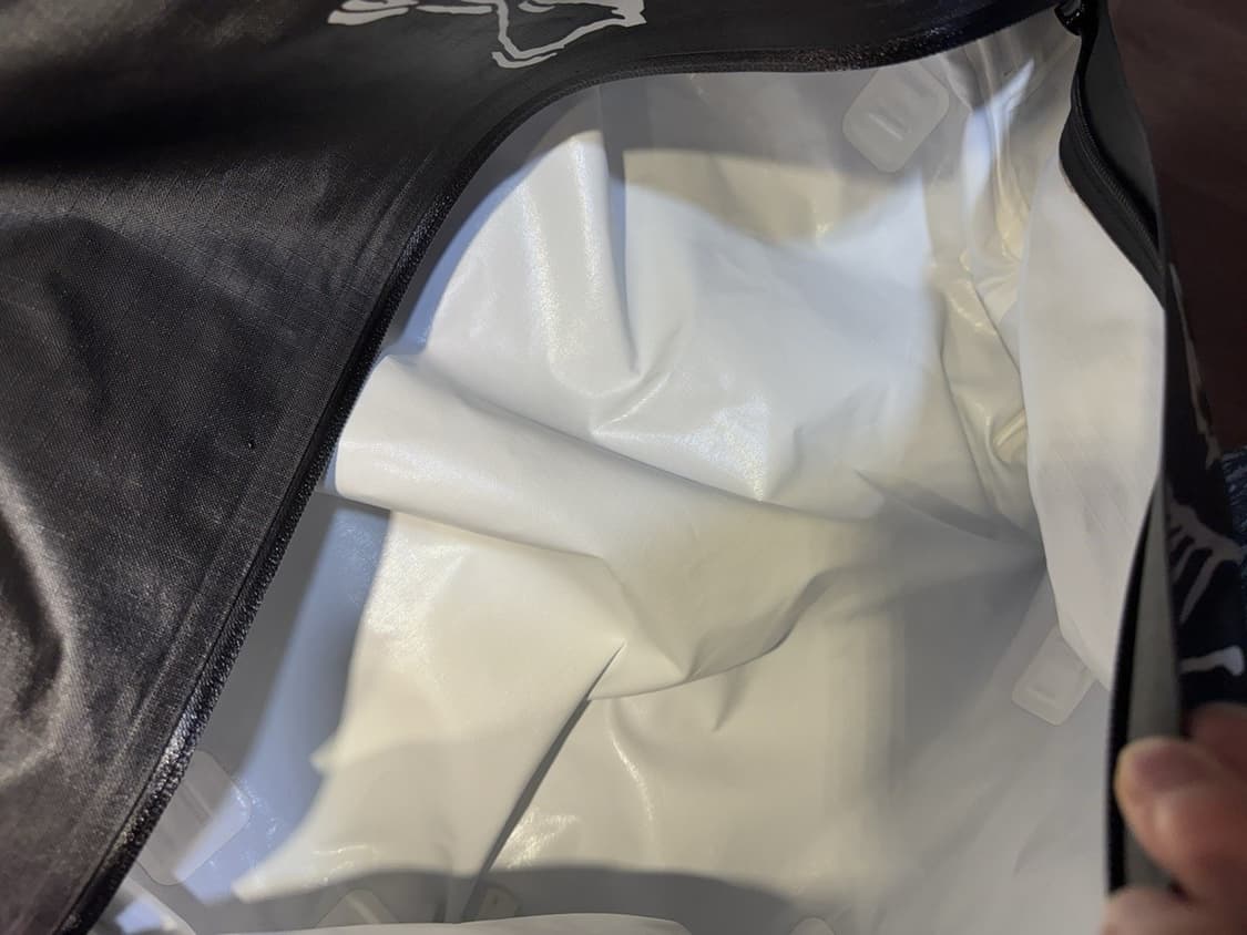 아크테릭스 캐리어더플백 50L (레어) 상품이미지4