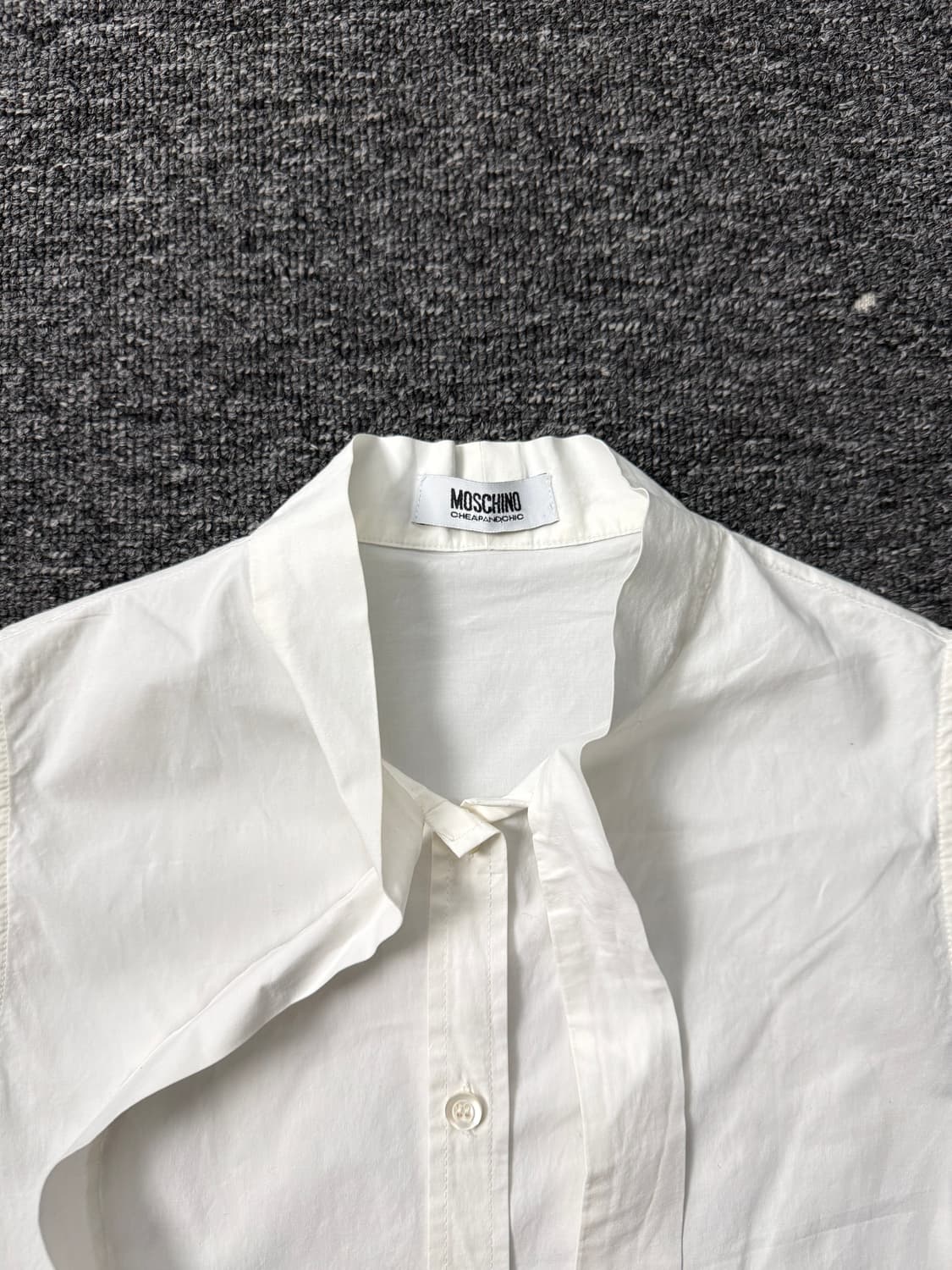 MOSCHINO 모스키노 슬리브리스 블라우스 상품이미지2